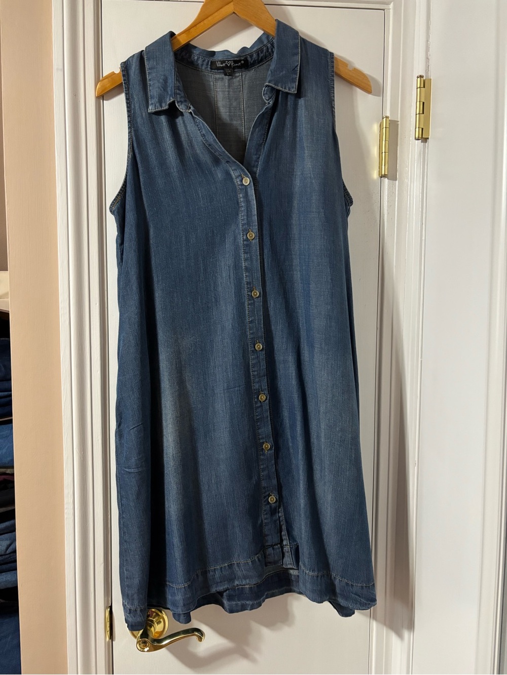 Velvet Heart sleeveless denim button-front dress in blue